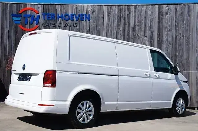 Begagnad VW Transporter 150 HK (110 kW) 2022 Vit Van