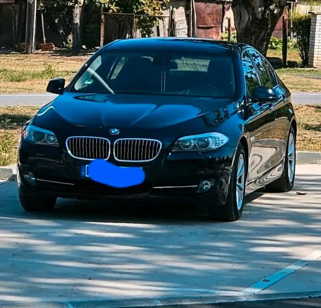 Gebraucht BMW 530 242 PS (177 kW) 2010 Blau Limousine