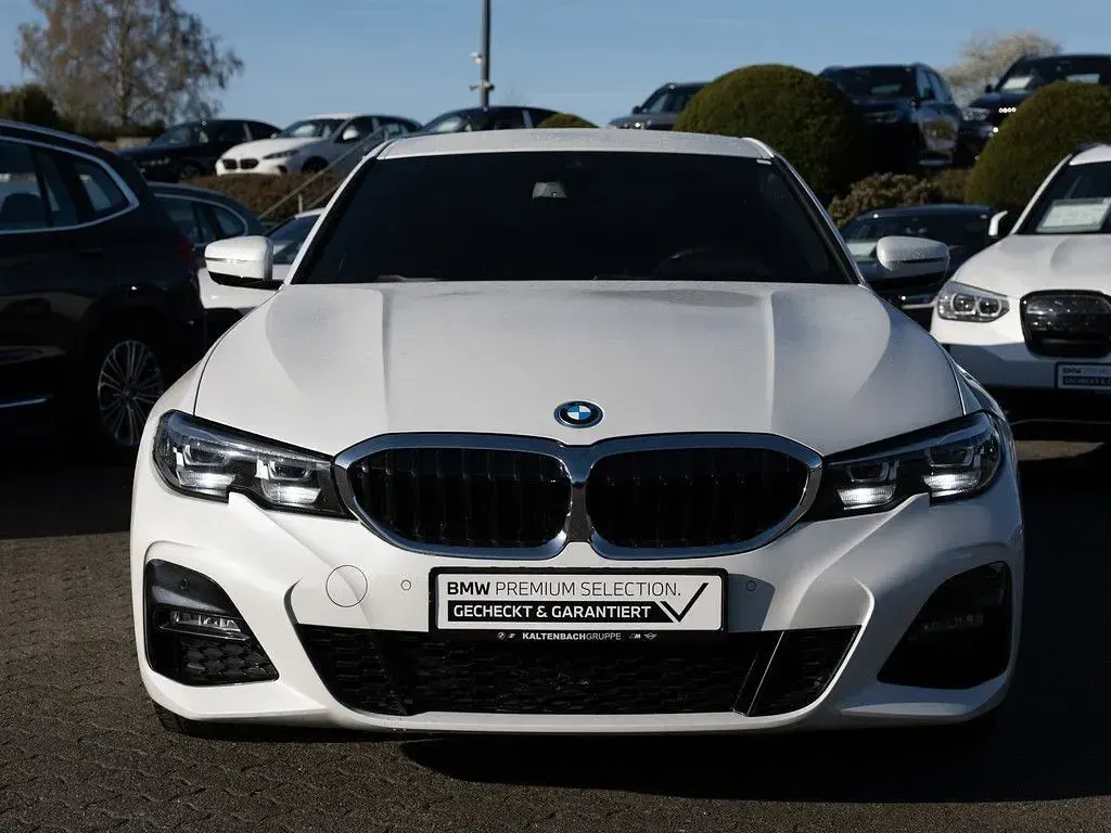 Gebraucht BMW 320 M Sport 204 PS (150 kW) 2021 Weiß Limousine