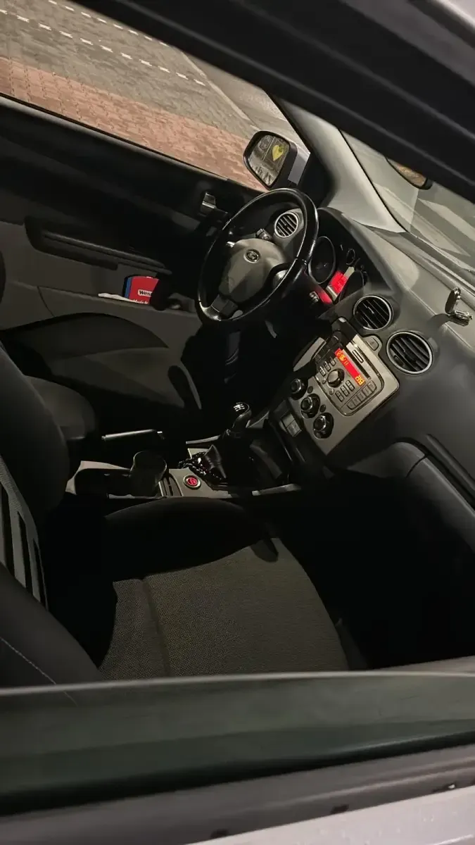 Second-hand Ford Focus 2009 Gri Hatchback