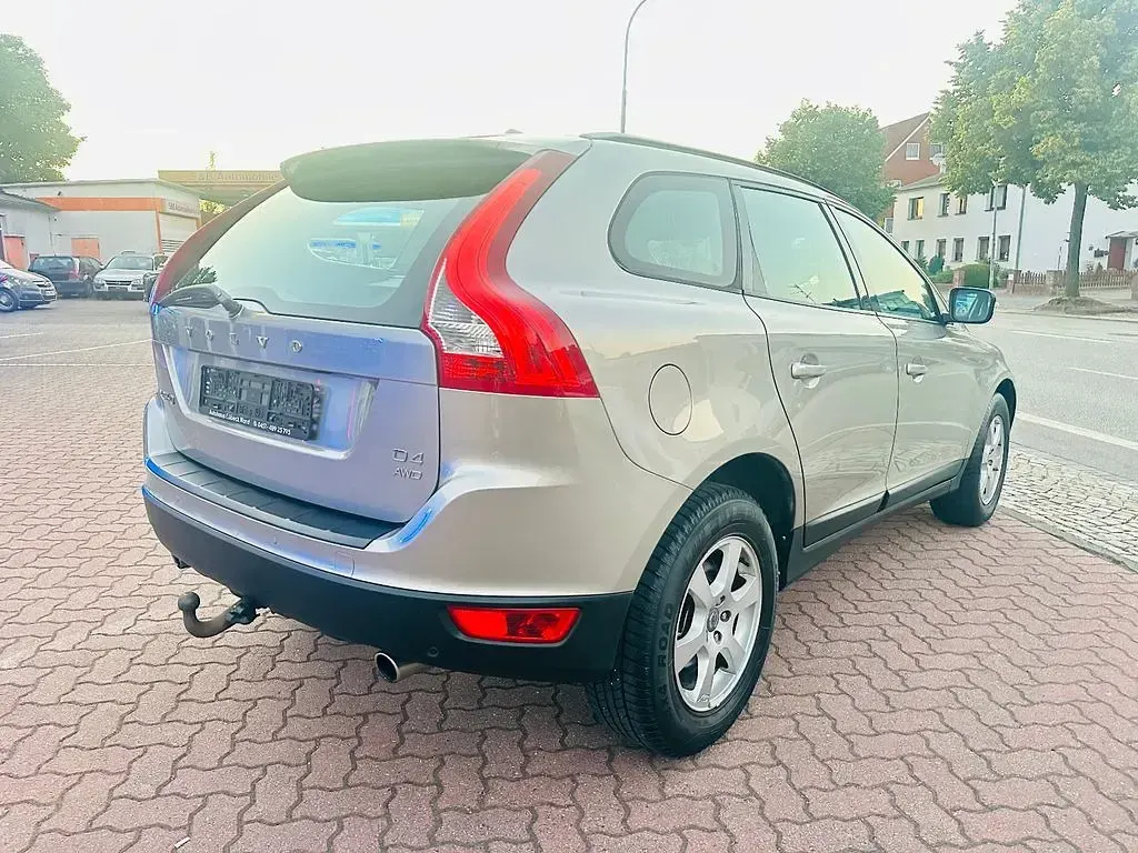 Gebraucht Volvo XC60 Kinetic 163 PS (119 kW) 2012 SUV