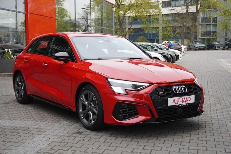 Gebraucht Audi S3 310 PS (228 kW) 2021 Rot Limousine