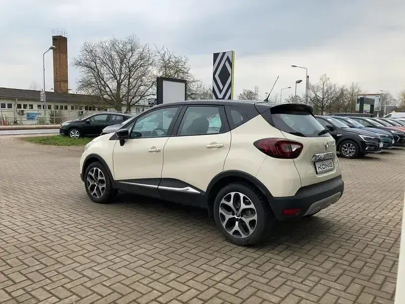 Używany Renault Captur 150 KM (110 kW) 2019 Biały SUV