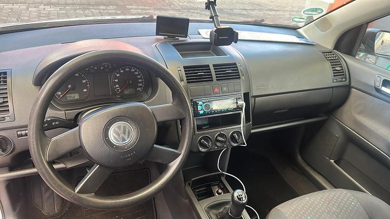 Gebraucht VW Polo 75 PS (55 kW) 2003 Silber Kleinwagen