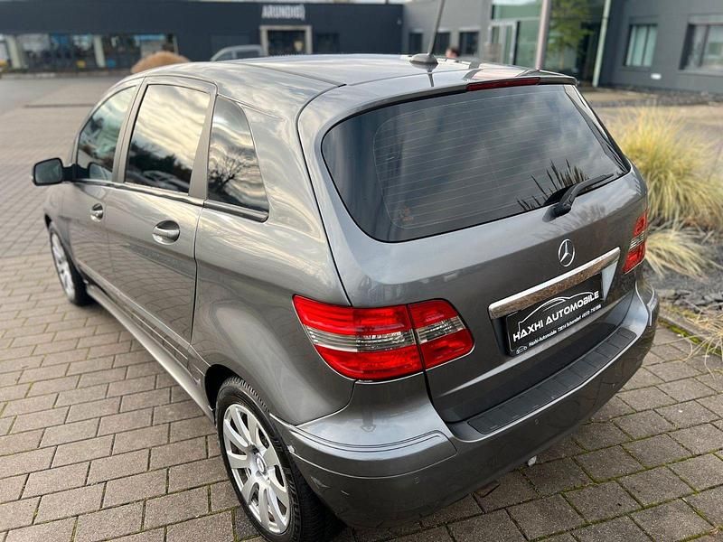 Gebraucht Mercedes 170 116 PS (85 kW) 2009 Grau Kleinwagen