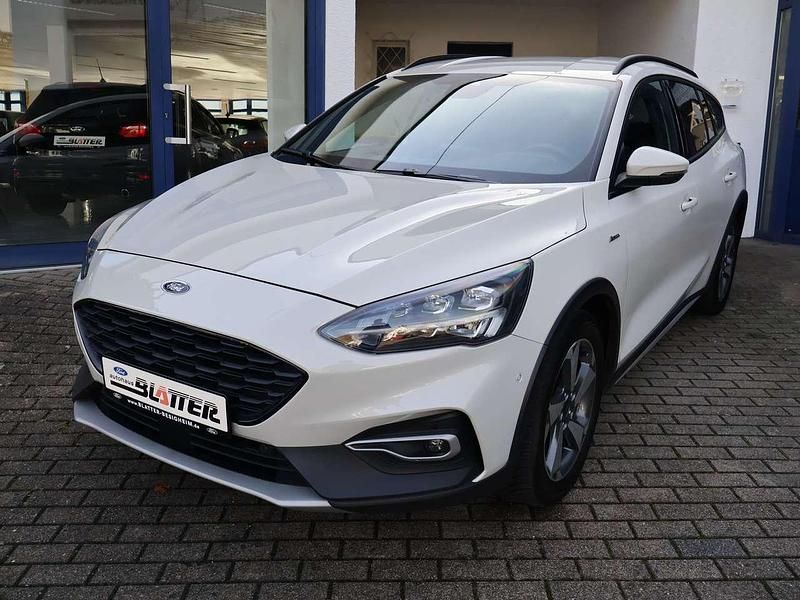 Gebraucht Ford Focus Active X 155 PS (114 kW) 2021 Metropolisweiß Kombi