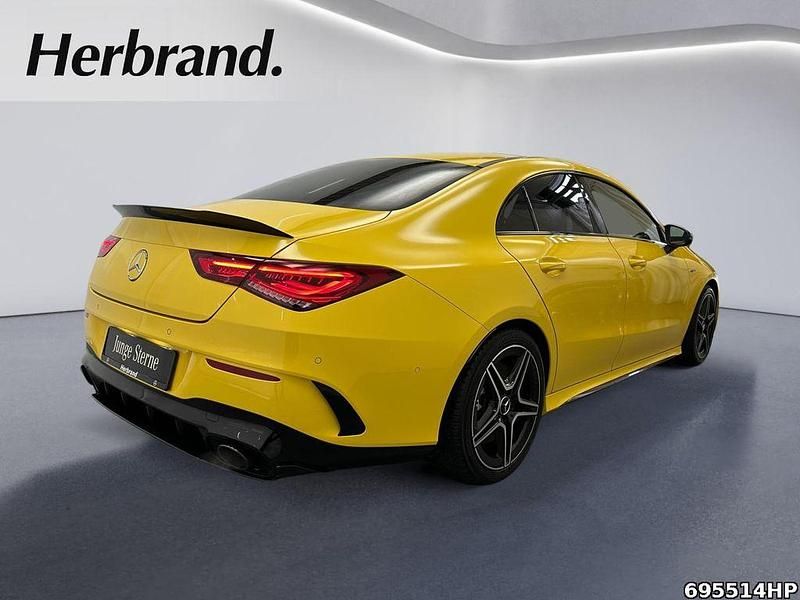 Gebraucht Mercedes CLA35 AMG AMG 306 PS (225 kW) 2023 Unilack sonnengelb Coupé