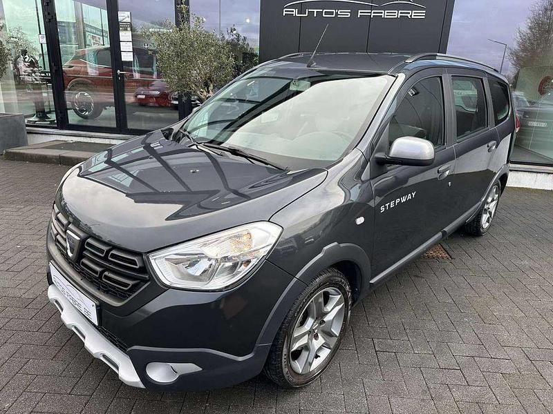 Gebraucht Dacia Lodgy Stepway 131 PS (96 kW) 2020 Grau Van / Kleinbus