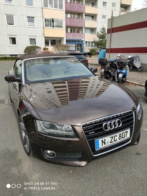 Braun Gebraucht 2010 Audi A5 Cabriolet Ambiente Cabrio | 12.000 € (Fairer Preis) - Bild 1/4