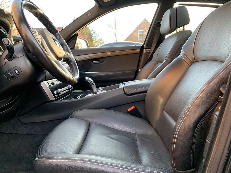 Gebraucht BMW 535 Gran Turismo 306 PS (225 kW) 2013 Grau Limousine