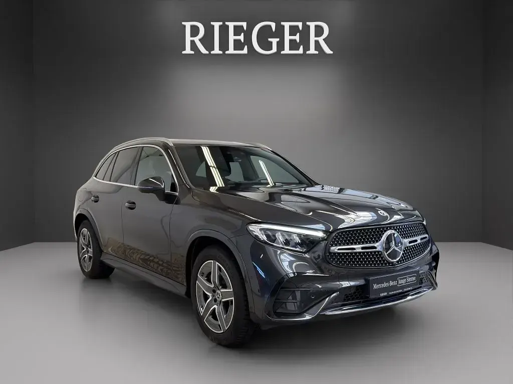 Gebraucht Mercedes GLC300 AMG 269 PS (197 kW) 2025 Grau SUV