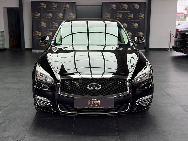 Gebraucht Infiniti Q70 170 PS (125 kW) 2016 Rötlich Limousine
