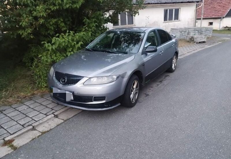Grau Gebraucht 2004 Mazda 6 Exclusive Limousine | 999 € (Guter Preis) - Bild 1/4