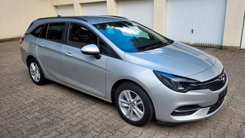 Silber Gebraucht 2020 Opel Astra Business Edition Limousine | 11.980 € (Fairer Preis) - Bild 1/4