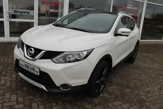 Gebraucht Nissan Qashqai Black Edition 131 PS (96 kW) 2016 Weiß SUV