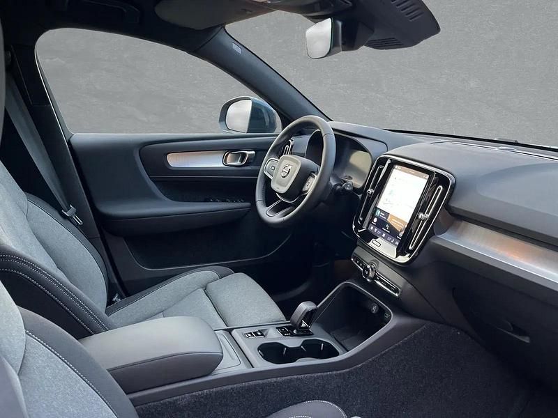 Gebraucht Volvo XC40 Core 163 PS (119 kW) 2025 Andere SUV
