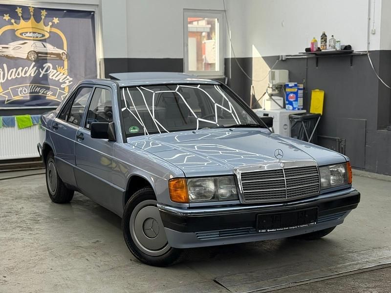 Blau Gebraucht 1991 Mercedes 190 Limousine | 4.500 € - Bild 1/4