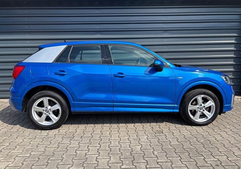 Gebraucht Audi Q2 S-Line 116 PS (85 kW) 2019 Blau SUV