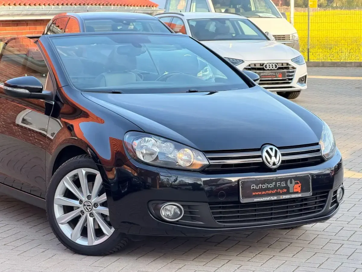 Gebraucht VW Golf Cabriolet Exclusive 105 PS (77 kW) 2012 Schwarz Cabrio