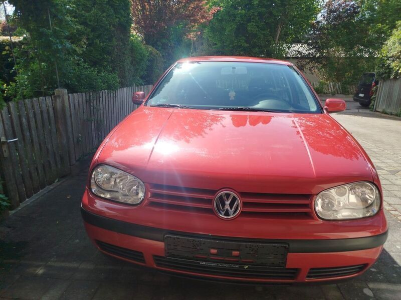 Rot Gebraucht 2000 VW Golf IV Basis Limousine | 1.400 € (Guter Preis) - Bild 1/4