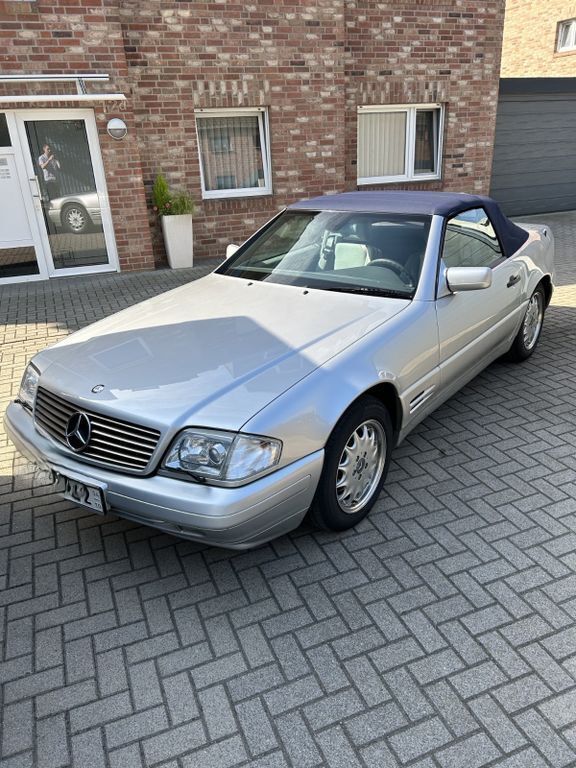 Gebraucht Mercedes SL280 193 PS (141 kW) 1997 Silber Cabrio