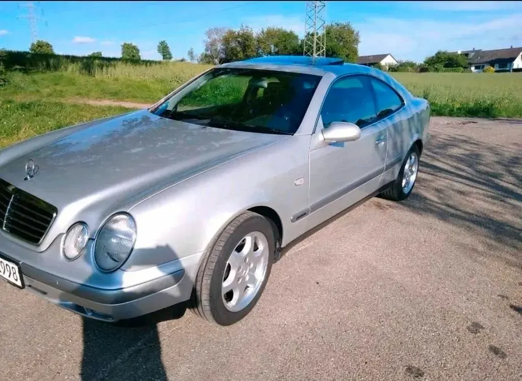 Gebraucht Mercedes CLK230 Elegance 193 PS (141 kW) 1998 Silber Coupé