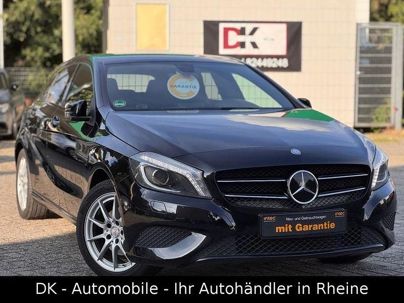 Schwarz Gebraucht 2014 Mercedes A200 Limousine | 11.500 € (Fairer Preis) - Bild 1/4