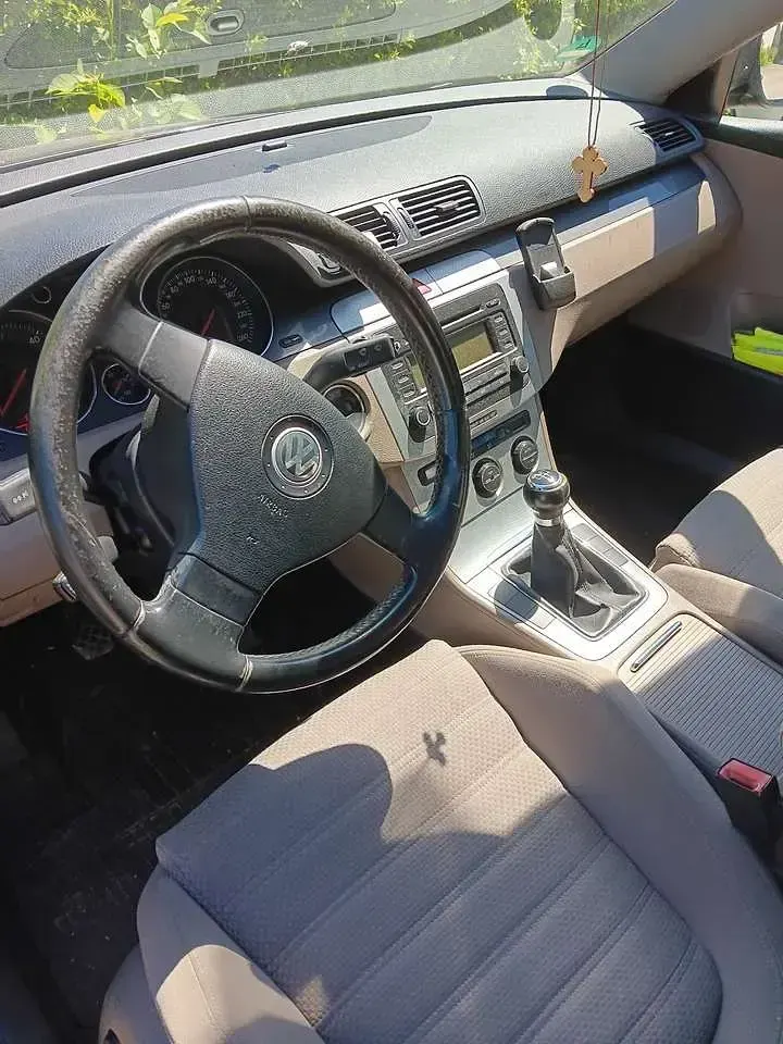 Gebraucht VW Passat 105 PS (77 kW) 2005 Braun Limousine