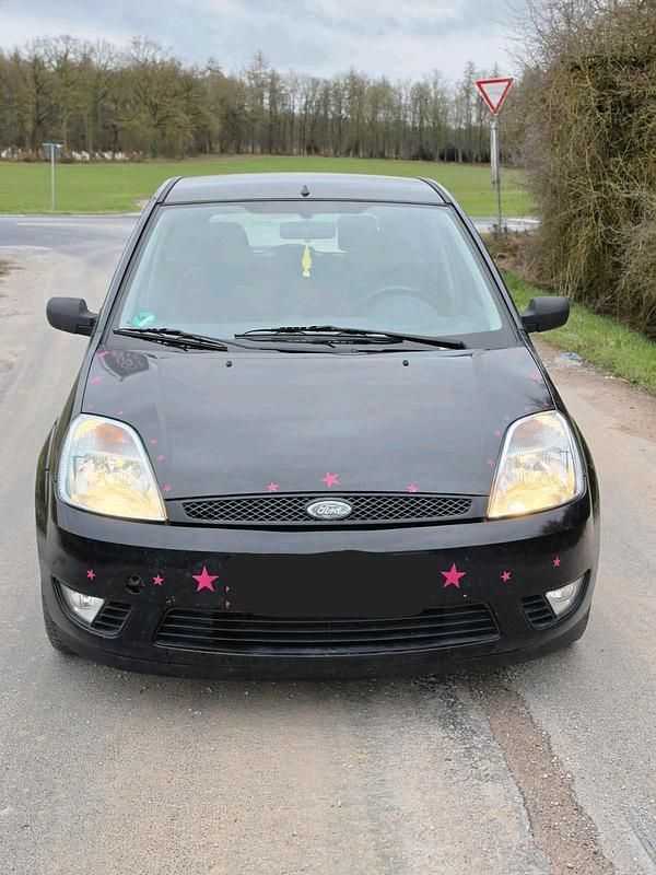 Gebraucht Ford Fiesta 84 PS (61 kW) 2002 Schwarz Kleinwagen
