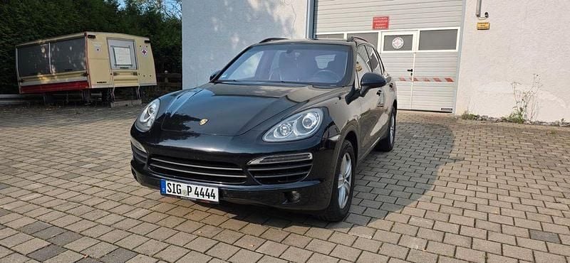 Schwarz Gebraucht 2011 Porsche Cayenne S E-Hybrid SUV | 13.900 € (Fairer Preis) - Bild 1/4