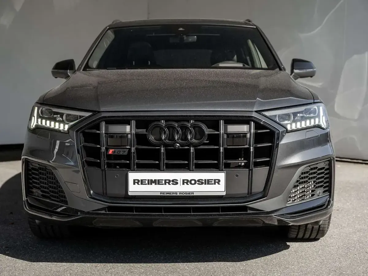Gebraucht Audi SQ7 Competition 507 PS (372 kW) 2022 Grau SUV