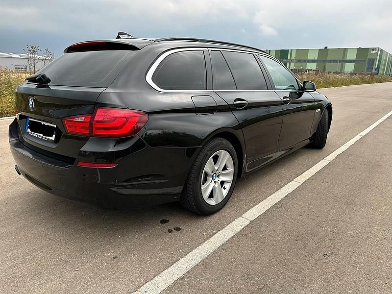 Gebraucht BMW 525 204 PS (150 kW) 2011 Schwarz Kombi