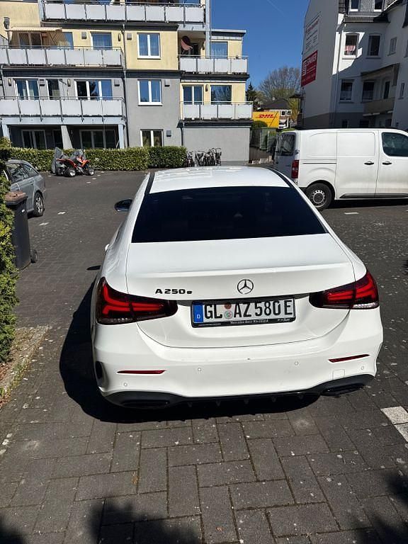 Gebraucht Mercedes A250 218 PS (160 kW) 2020 Weiß Limousine