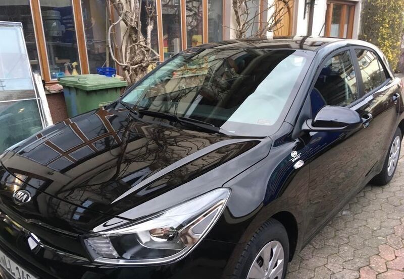 Schwarz Gebraucht 2018 Kia Rio Edition 7 Limousine | 10.490 € (Fairer Preis) - Bild 1/1
