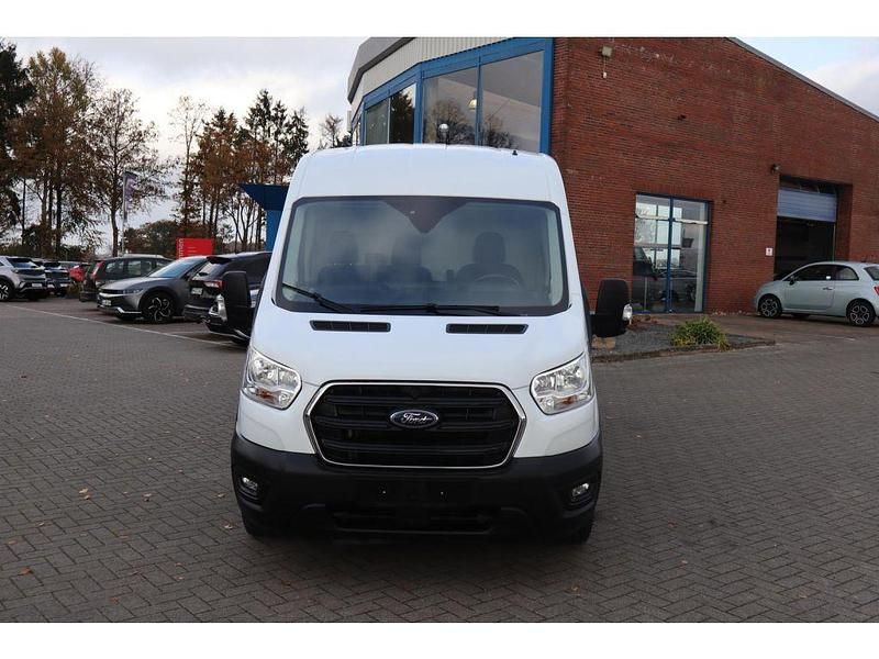 Gebraucht Ford Transit Trend 131 PS (96 kW) 2023 Frostweiß Limousine