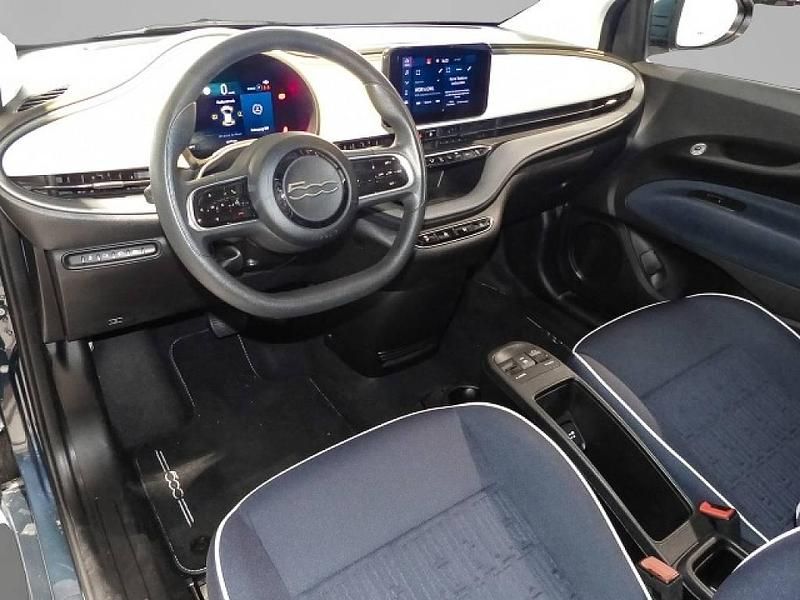 Gebraucht Fiat 500e Action 69 kW (95 PS) 2023 Grün Kleinwagen