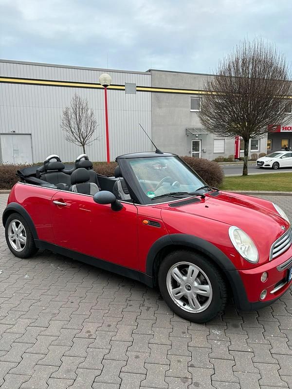 Second-hand Mini One Cabriolet 90 CP (66 kW) 2005 Roșu Cabrio