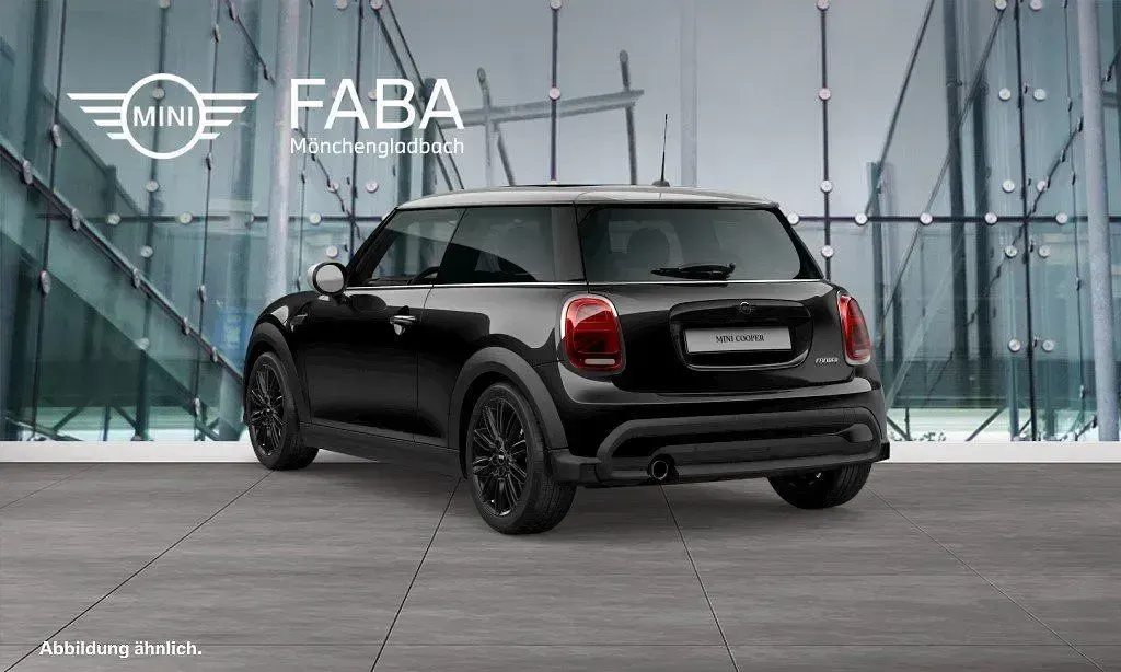 Używany Mini Cooper Hatch 136 KM (100 kW) 2023 Czarny Hatchback