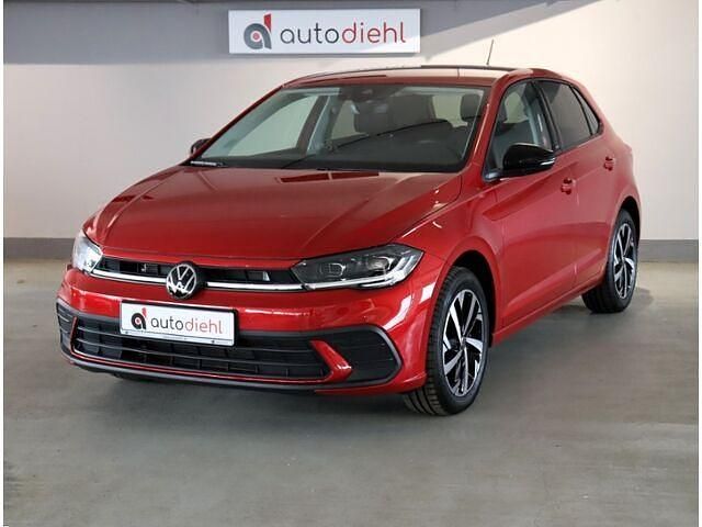 Gebraucht VW Polo Move 95 PS (69 kW) 2024 Red metallic Limousine