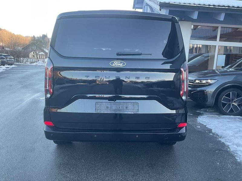 Neu Ford Tourneo Titanium 170 PS (125 kW) 2025 Agate black metallic Van / Kleinbus