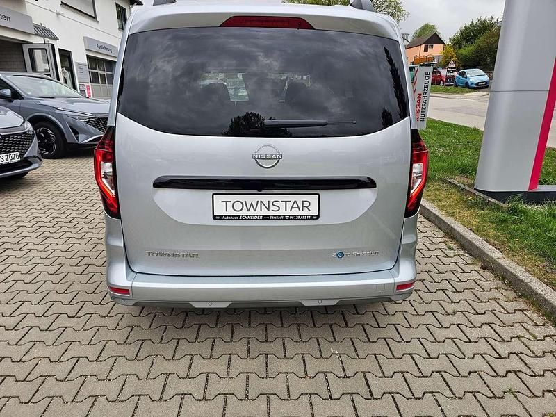 Gebraucht Nissan Townstar Tekna 96 kW (131 PS) 2025 Silber Van