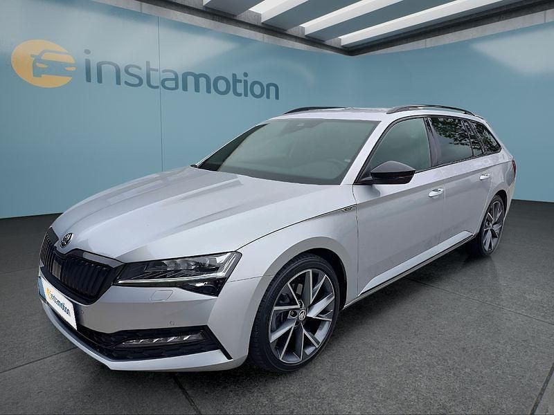 Silber Gebraucht 2022 Skoda Superb Kombi | 32.299 € (Teuer) - Bild 1/4