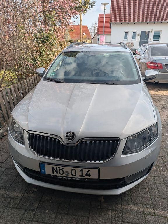 Gebraucht Skoda Octavia Active 110 PS (80 kW) 2016 Silber Kleinwagen