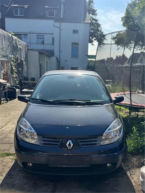 Braun Gebraucht 2005 Renault Scénic II Van / Kleinbus | 2.799 € (Etwas zu teuer) - Bild 1/4