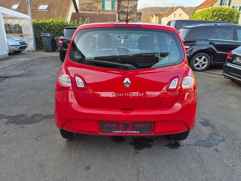Gebraucht Renault Twingo Expression 75 PS (55 kW) 2012 Hellrot Kleinwagen