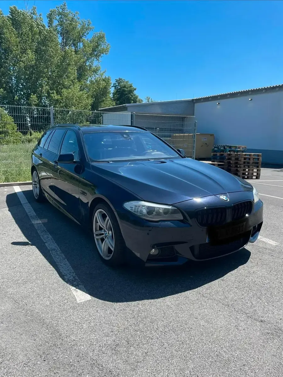 Gebraucht BMW 530 M Sport 258 PS (189 kW) 2013 Blau Kombi