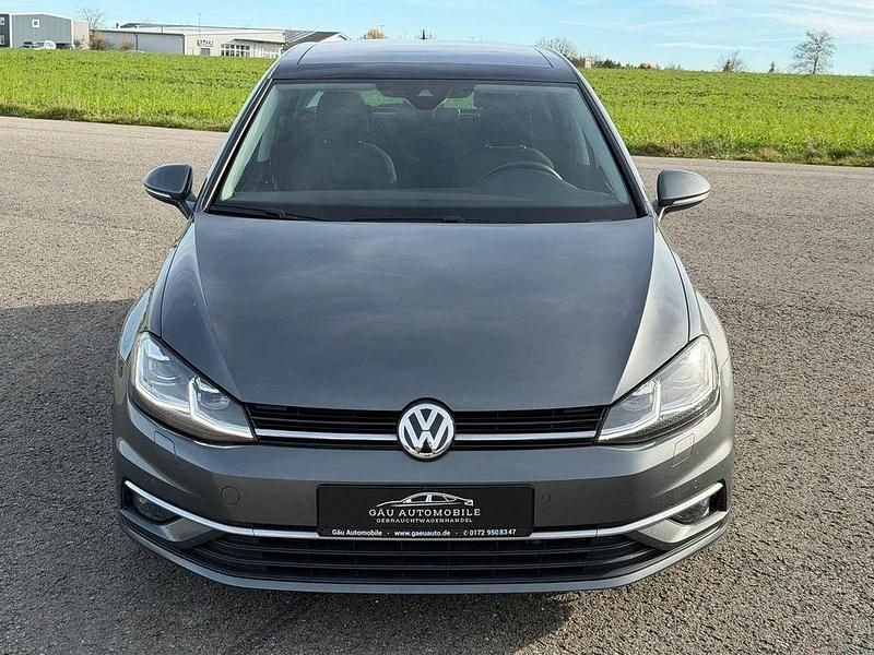 Gebraucht VW Golf VII Sport 150 PS (110 kW) 2019 Grau Limousine