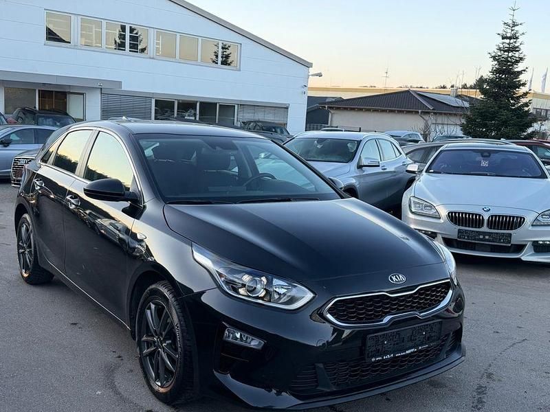 Gebraucht Kia Ceed Vision 160 PS (117 kW) 2021 Schwarz Kleinwagen