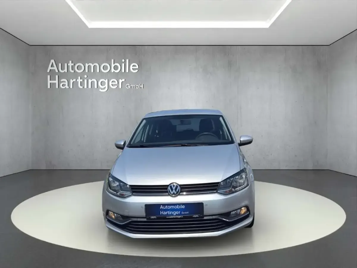 Gebraucht VW Polo Comfortline 75 PS (55 kW) 2017 Reflexsilber metallic Kleinwagen