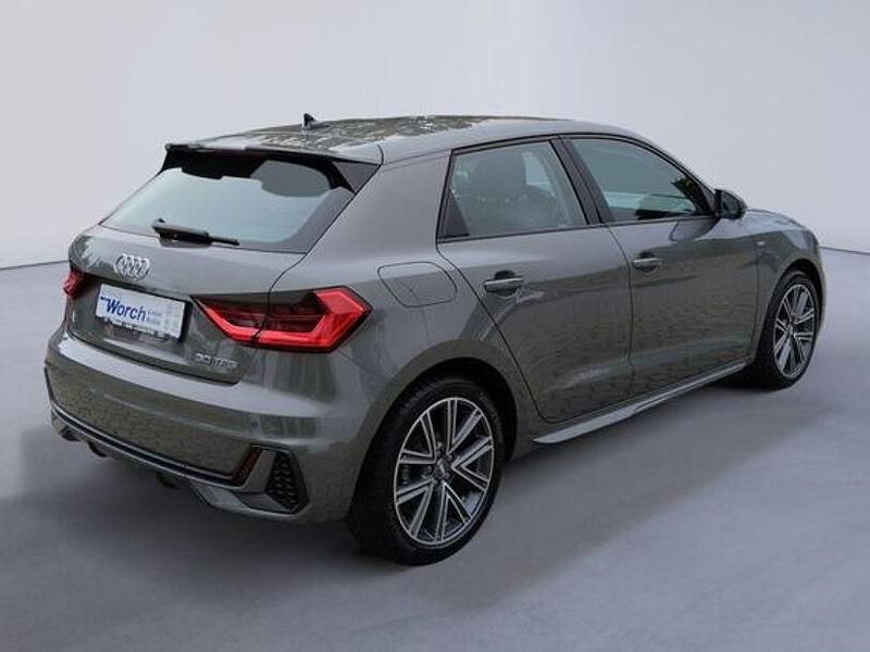 Gebraucht Audi A1 S-Line 116 PS (85 kW) 2019 Grau Kleinwagen